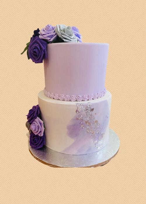 A soft purple wedding cake.